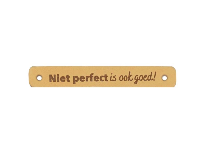 Durable Leren Label - Niet Perfect is ook Goed 7 x 1 cm-020.1188-001
