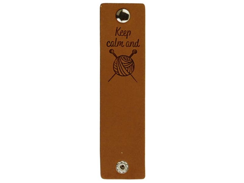 Leren Label rechthoekig met drukknoop - Keep Calm and Knit 12x3cm-004