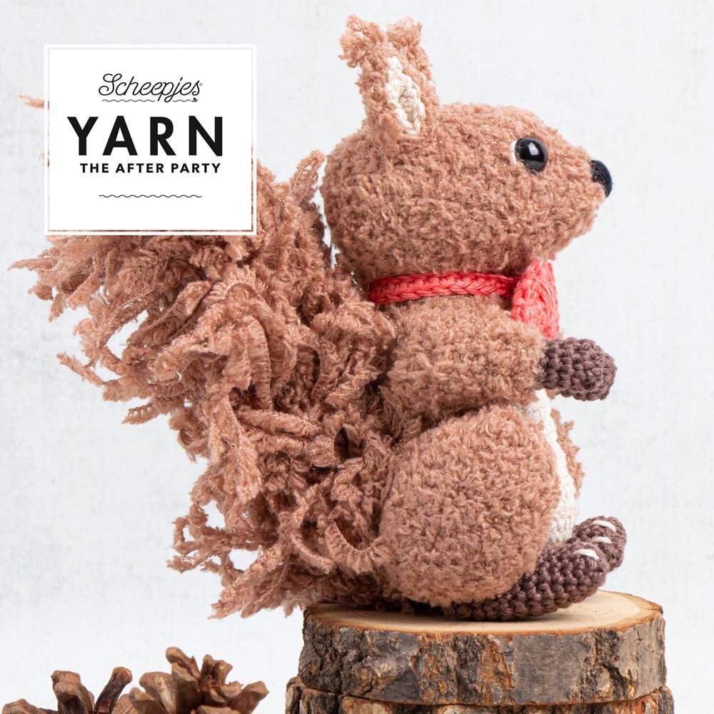 Scheepjes YARN The After Party nr.190 Zoey The Squirrel