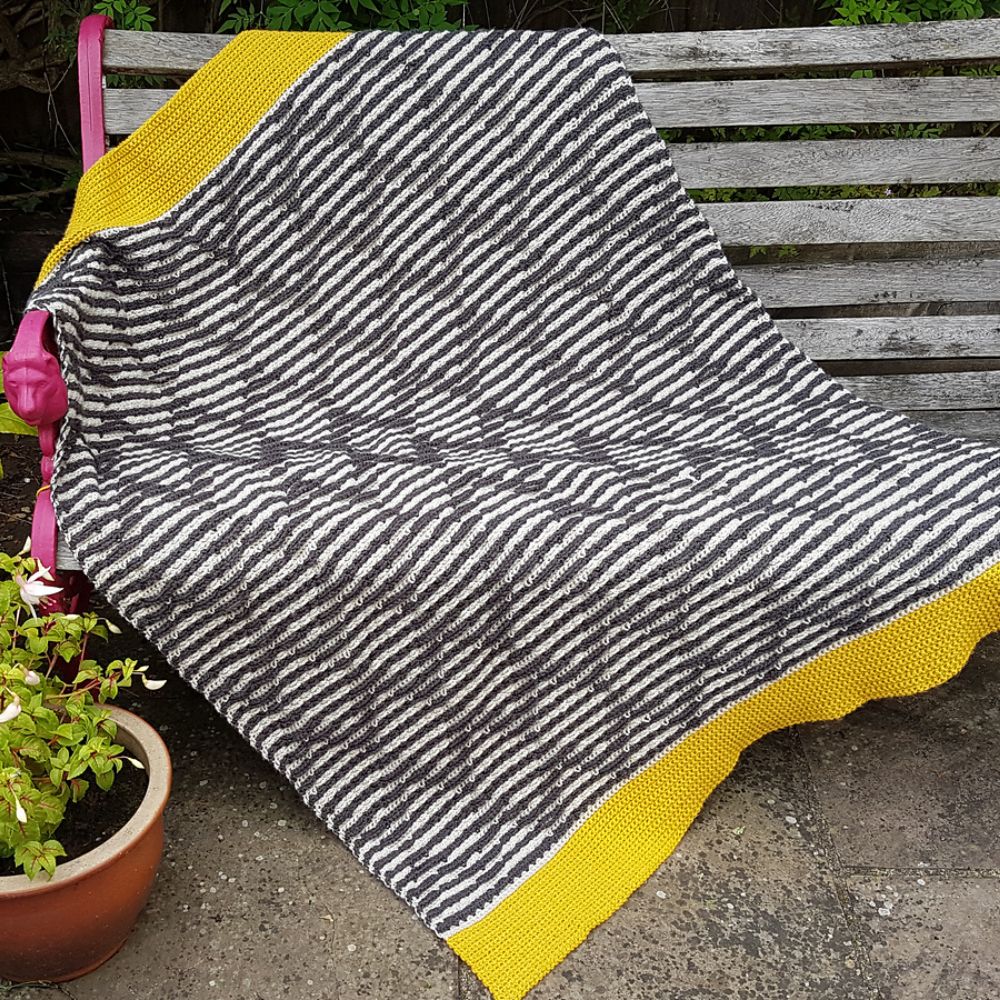 Dark Wave Throw by Esme Crick | Het Wolhuis Dark Wave Throw by Esme Crick | Het Wolhuis