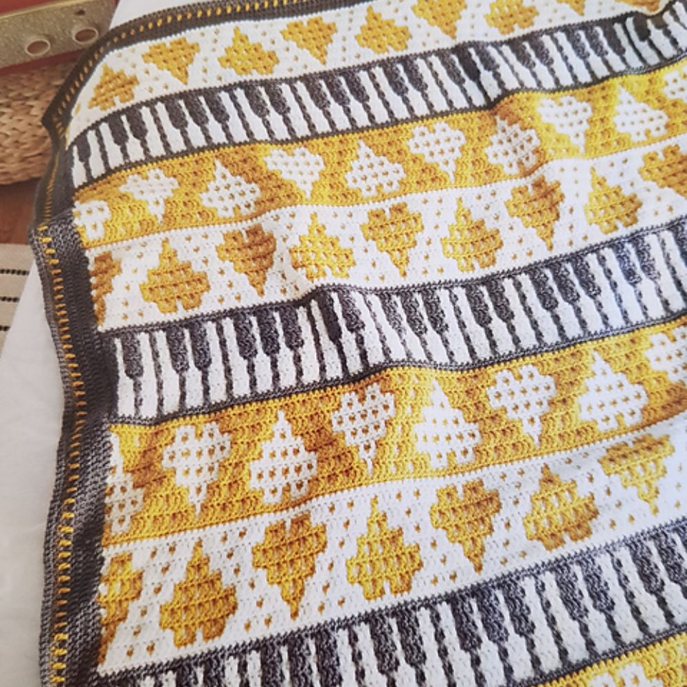 Heart of Gold Blanket by Rosina Plane | Het Wolhuis Heart of Gold Blanket by Rosina Plane | Het Wolhuis