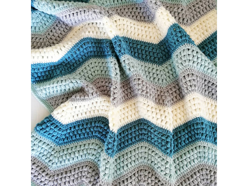Calming Puff Wave Blanket by Created by Carolien