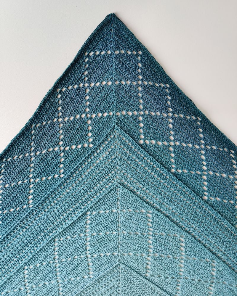 Diamonds of the Night Shawl by Created by Carolien | Het Wolhuis Diamonds of the Night Shawl by Created by Carolien