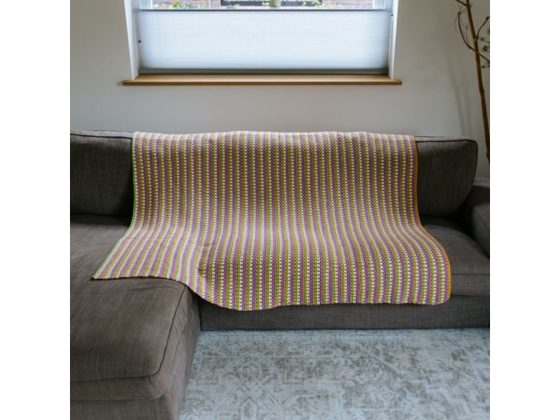 Durable - Comfy Granny Stripe Blanket