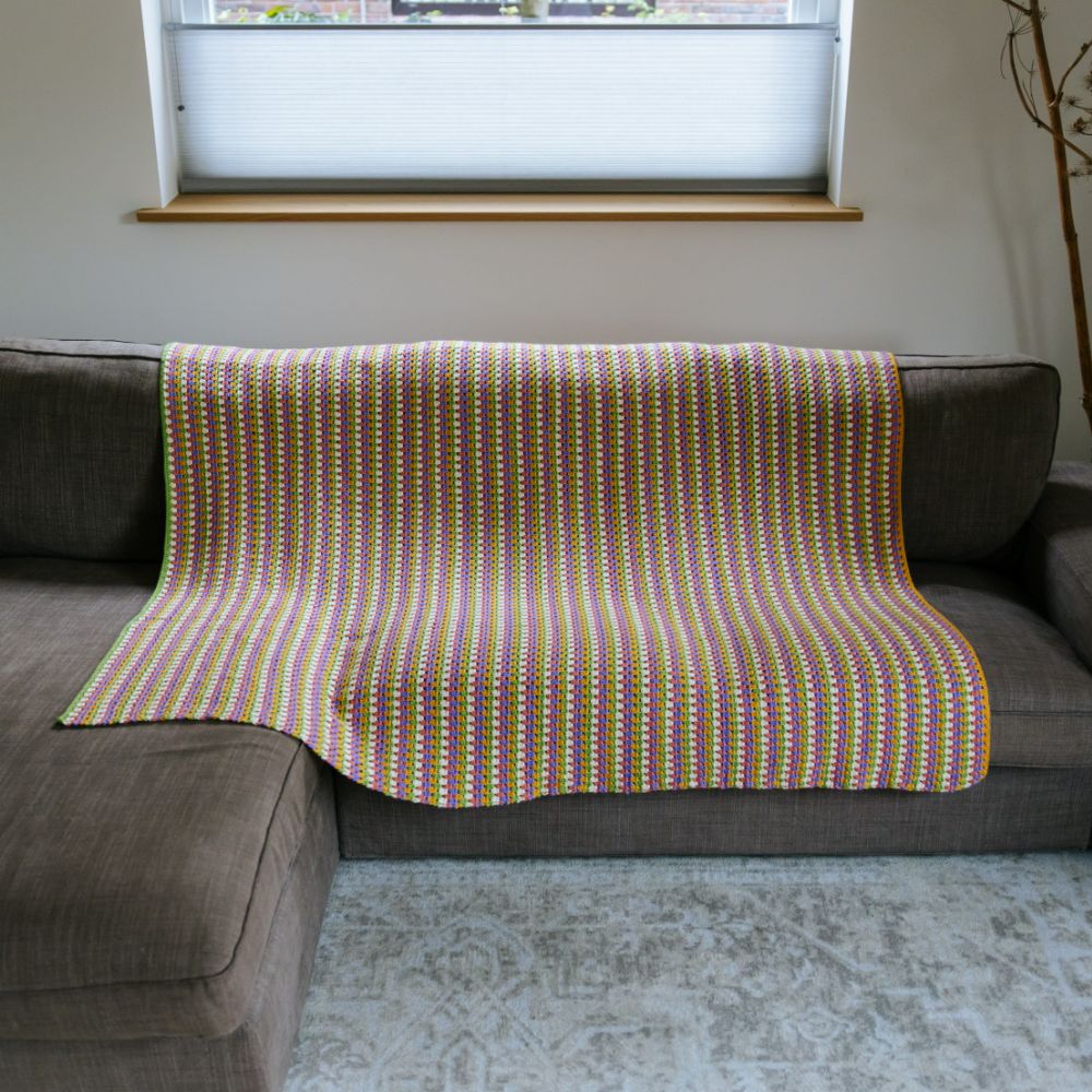 Durable - Comfy Granny Stripe Blanket | Het Wolhuis Durable - Comfy Granny Stripe Blanket | Het Wolhuis