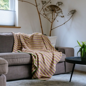 Durable - Comfy Granny Stripe Blanket | Het Wolhuis