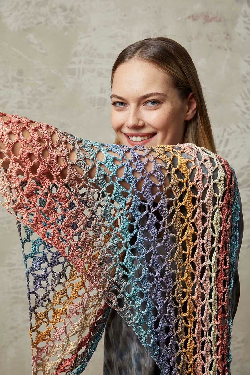Lang Yarns - Sjaal Beate - 67-01 | Het Wolhuis Lang Yarns - Sjaal Beate - 67-01 | Het Wolhuis