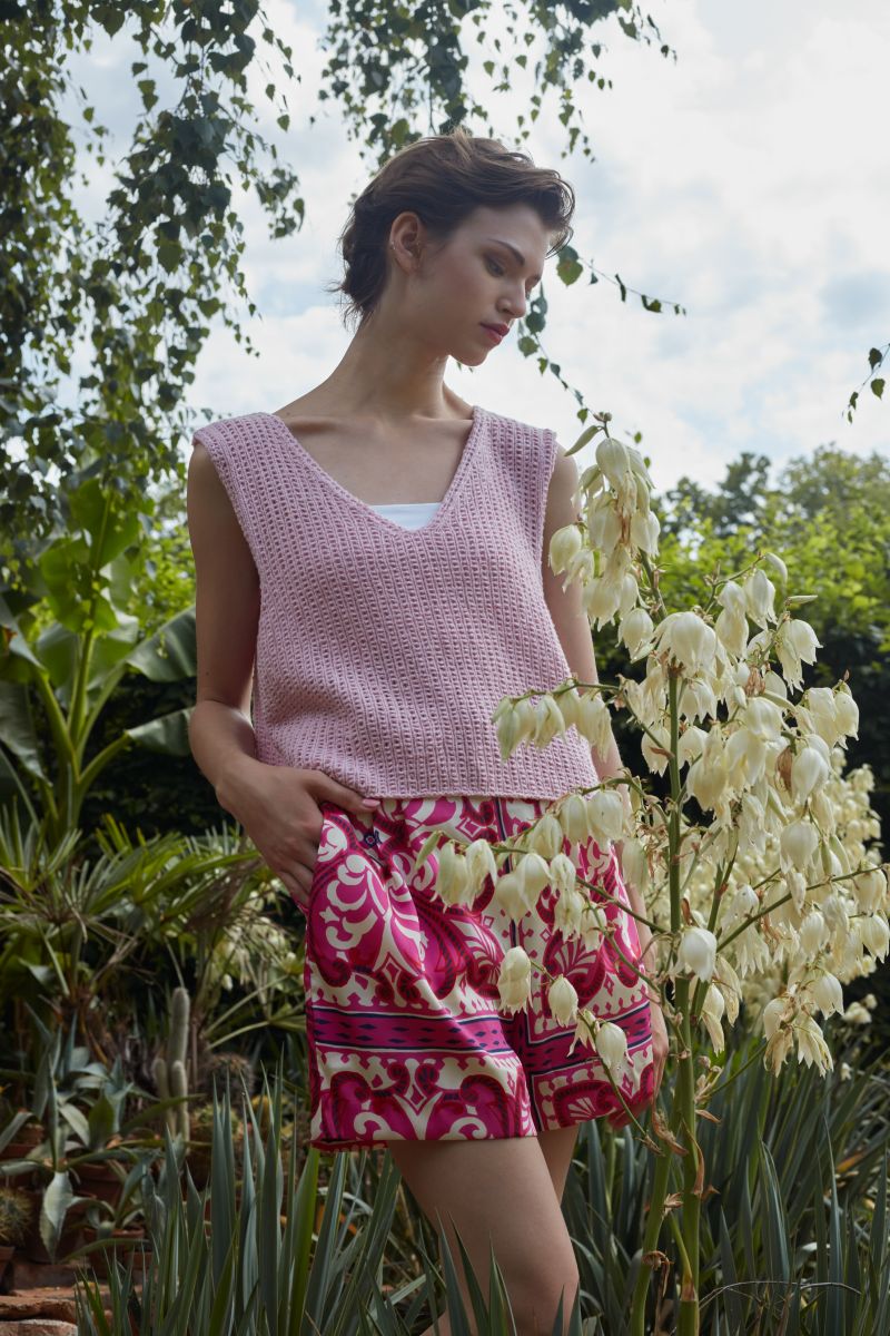 Lang Yarns - Top Bloom with grace - 12-04 | Het Wolhuis Lang Yarns - Top Bloom with grace - 12-04