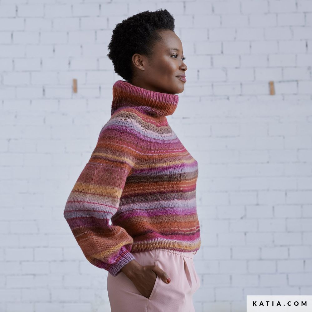 Katia - Korte trui met juk in ajourpatroon - Concept Multicolor-06 | Het Wolhuis Katia - Korte trui met juk in ajourpatroon - Concept Multicolor-06