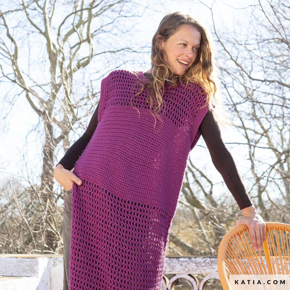 Katia - Oversized vest in ajoursteek met Merino Aran - Crochet 118-14 | Het Wolhuis Katia - Oversized vest in ajoursteek met Merino Aran - Crochet 118-14