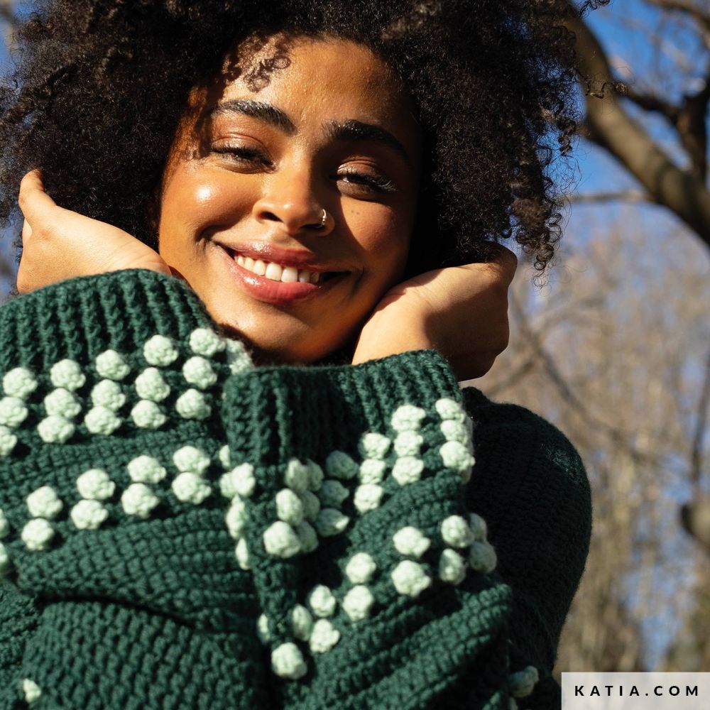 Katia - Tweekleurige kanten trui met Basic Merino - 118-04 | Het Wolhuis Katia - Tweekleurige kanten trui met Basic Merino - 118-04