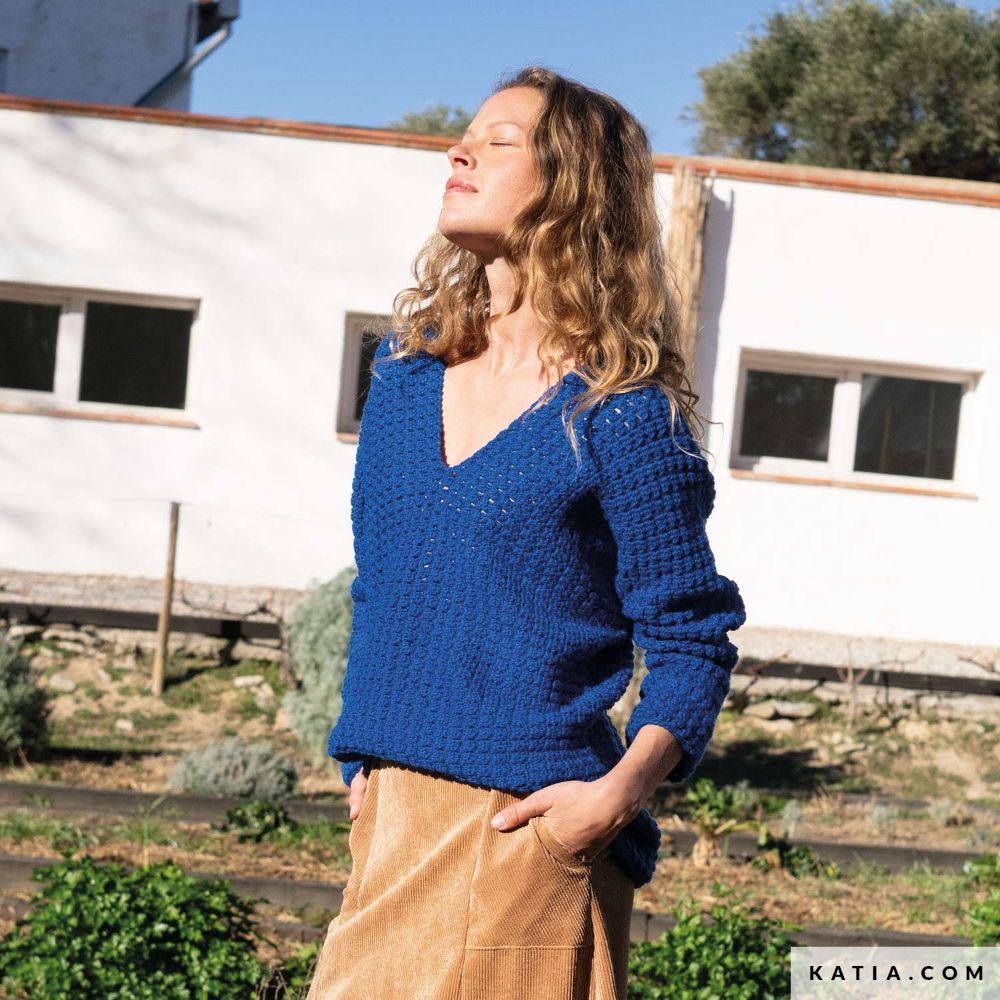 Katia - V-hals trui met Basic Merino - 118-09 | Het Wolhuis Katia - V-hals trui met Basic Merino - 118-09