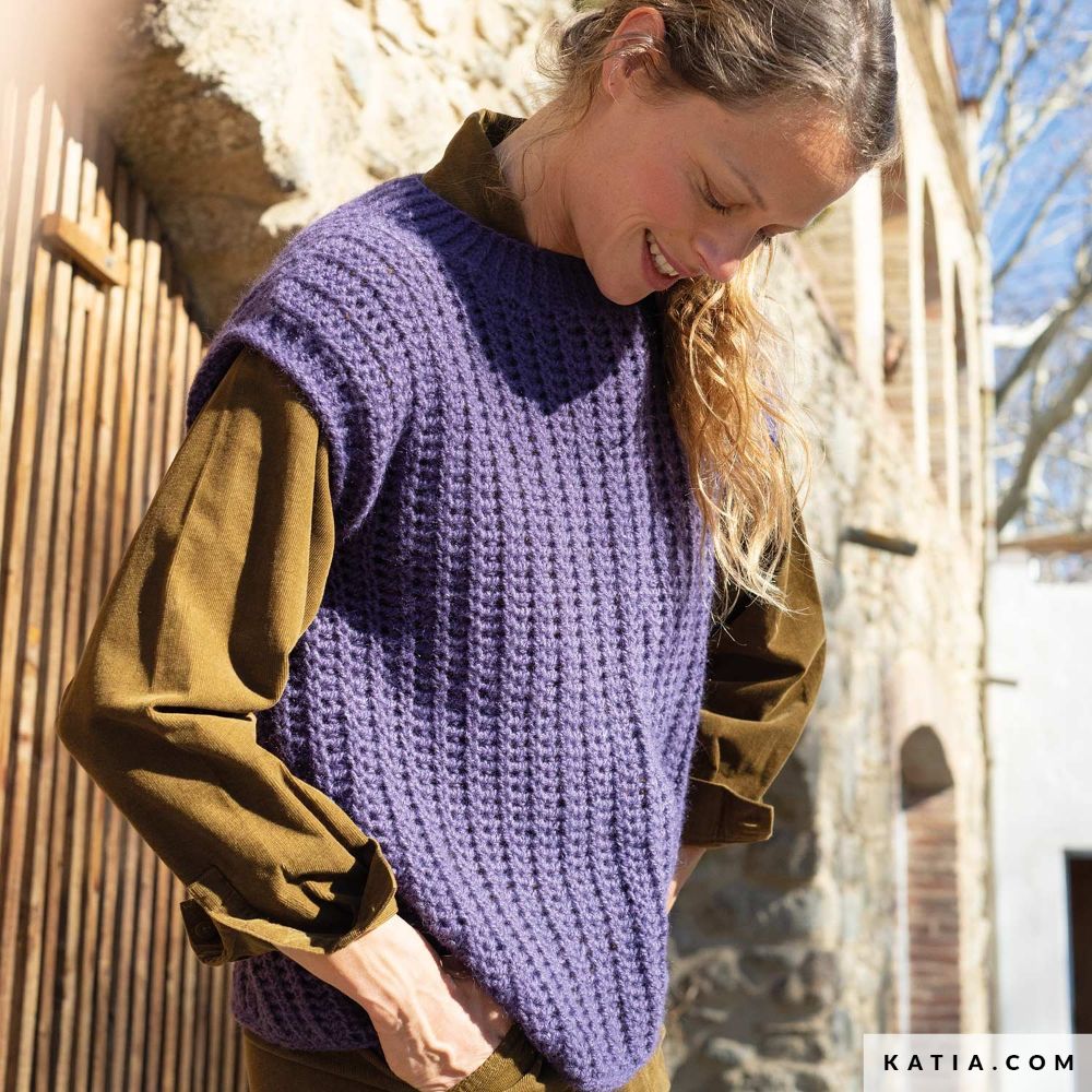 Katia - Vest met open rug in Soft Gratte - Crochet 118-11 | Het Wolhuis Katia - Vest met open rug in Soft Gratte - Crochet 118-11