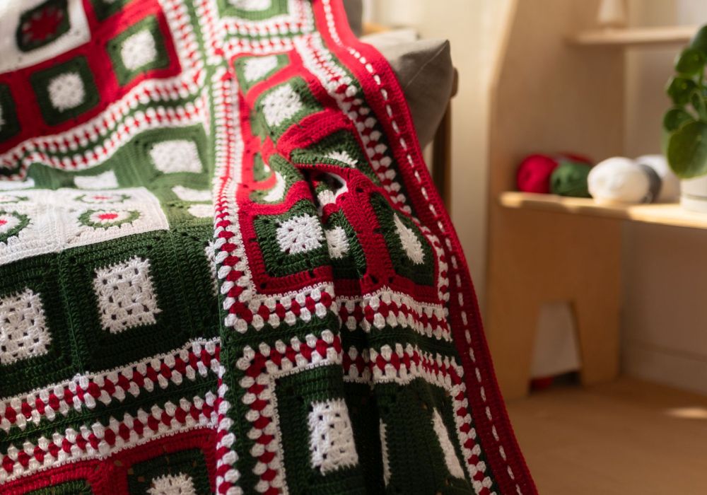 Jingle Bell Block, de KerstCAL van Haakplein | Het Wolhuis Jingle bell Block KerstCAL 2024