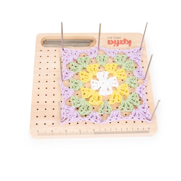 Katia Granny Square Blocker | Het Wolhuis Katia Granny Square Blocker