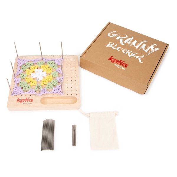 Katia Granny Square Blocker | Het Wolhuis Katia Granny Square Blocker