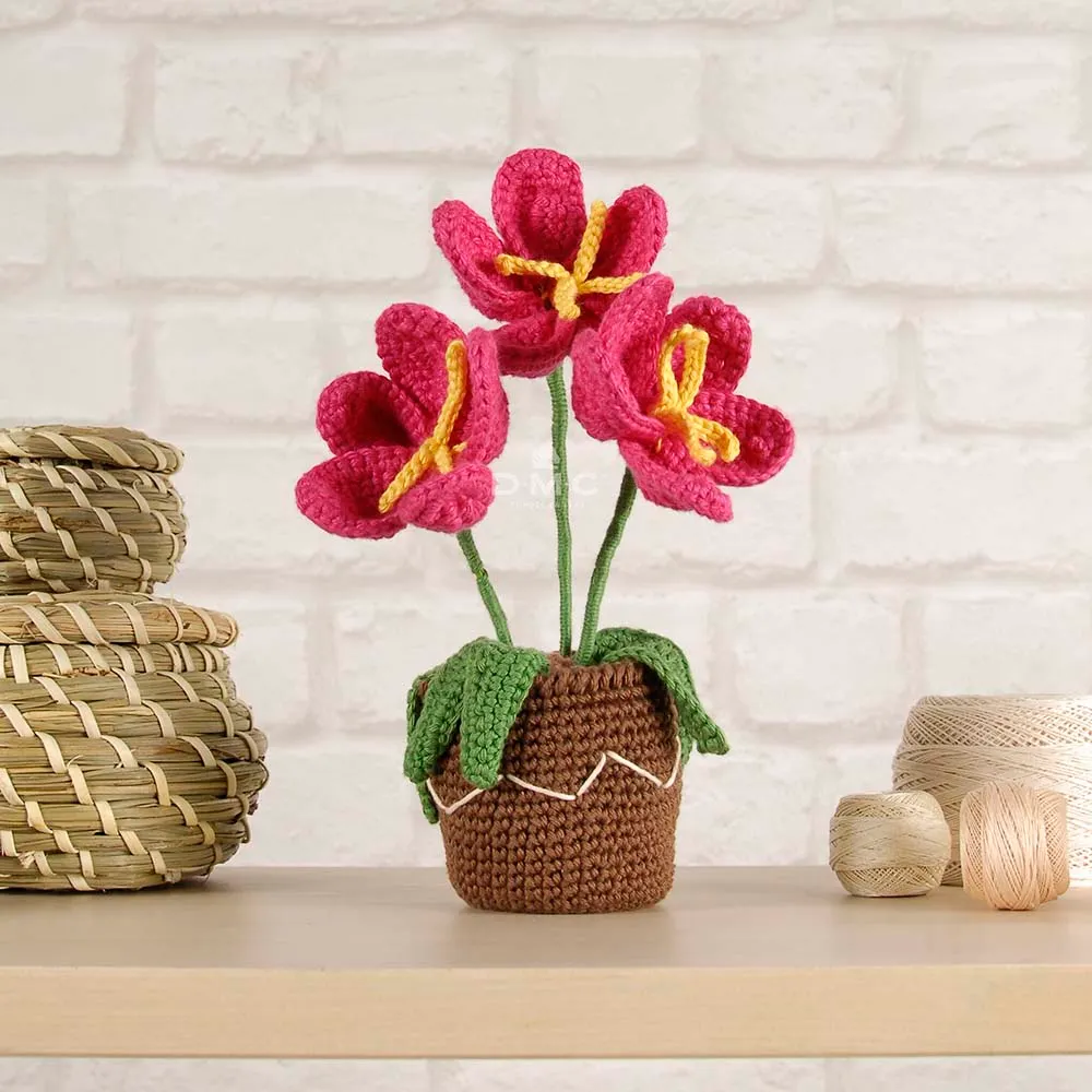DMC Amigurumikit bloemen haken - Bloempot | Het Wolhuis DMC Amigurumikit bloemen haken - Bloempot | Het Wolhuis