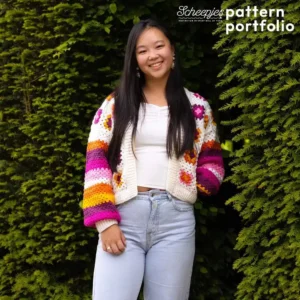 Scheepjes Pattern portfolio Colour Crafter-Petal Patch Cardigan | Het Wolhuis