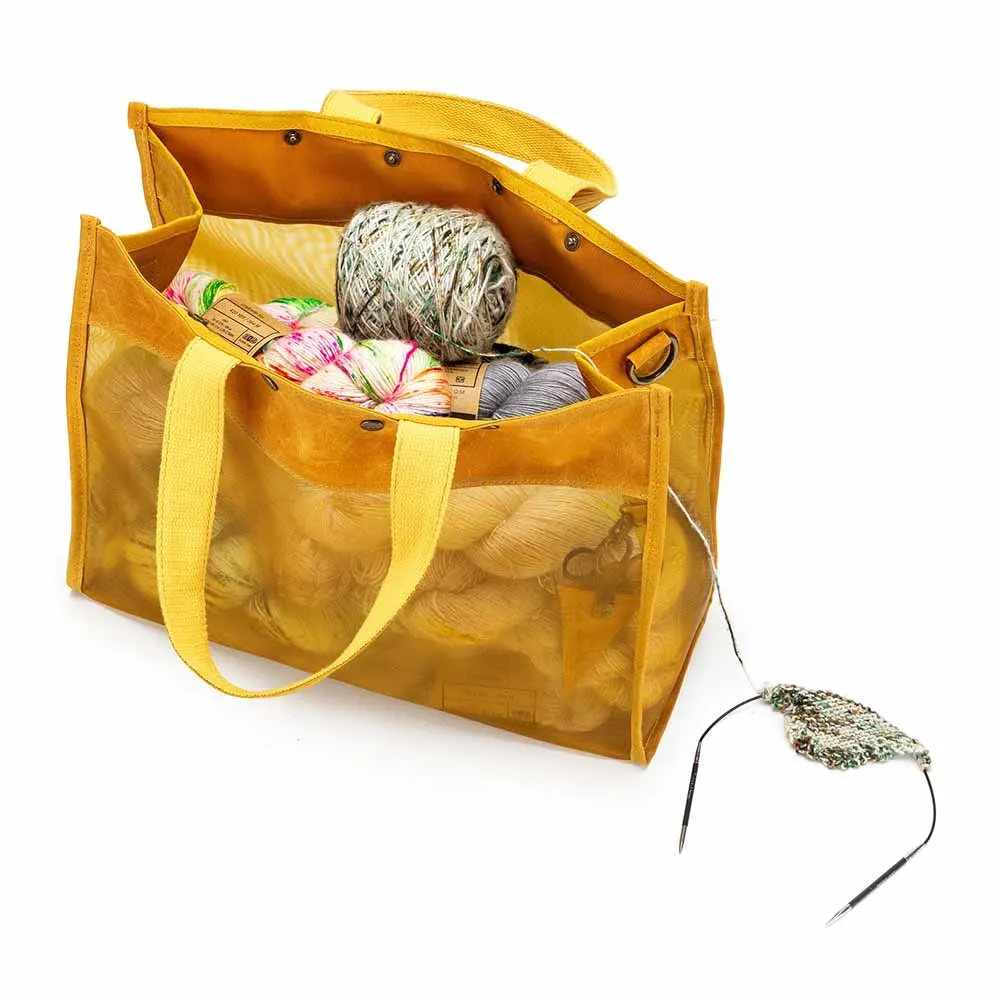 Della Q Makers Mesh Tote handtas 38x25x15cm | Het Wolhuis Della Q Makers Mesh Tote handtas 38x25x15cm - Mosterd | Het Wolhuis