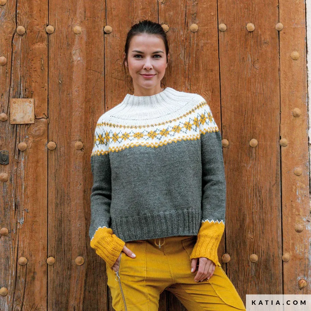 Katia - Trui met rond juk en jaquard - The Essentials | Het Wolhuis Katia - Trui met rond juk en jaquard - The Essentials | Het Wolhuis