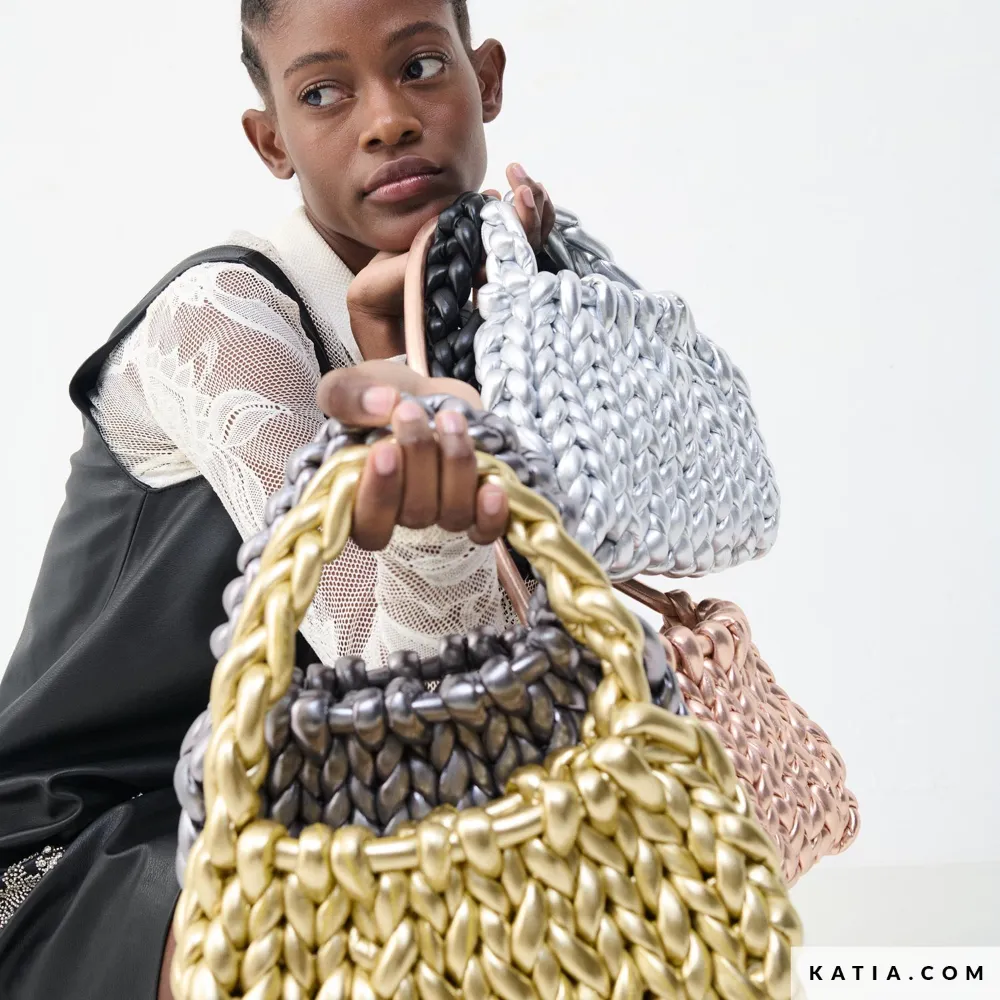 Katia - DIY Metallic Tas - Kizette Handtas | Het Wolhuis Katia - DIY Metallic Tas - Kizette Handtas | Het Wolhuis