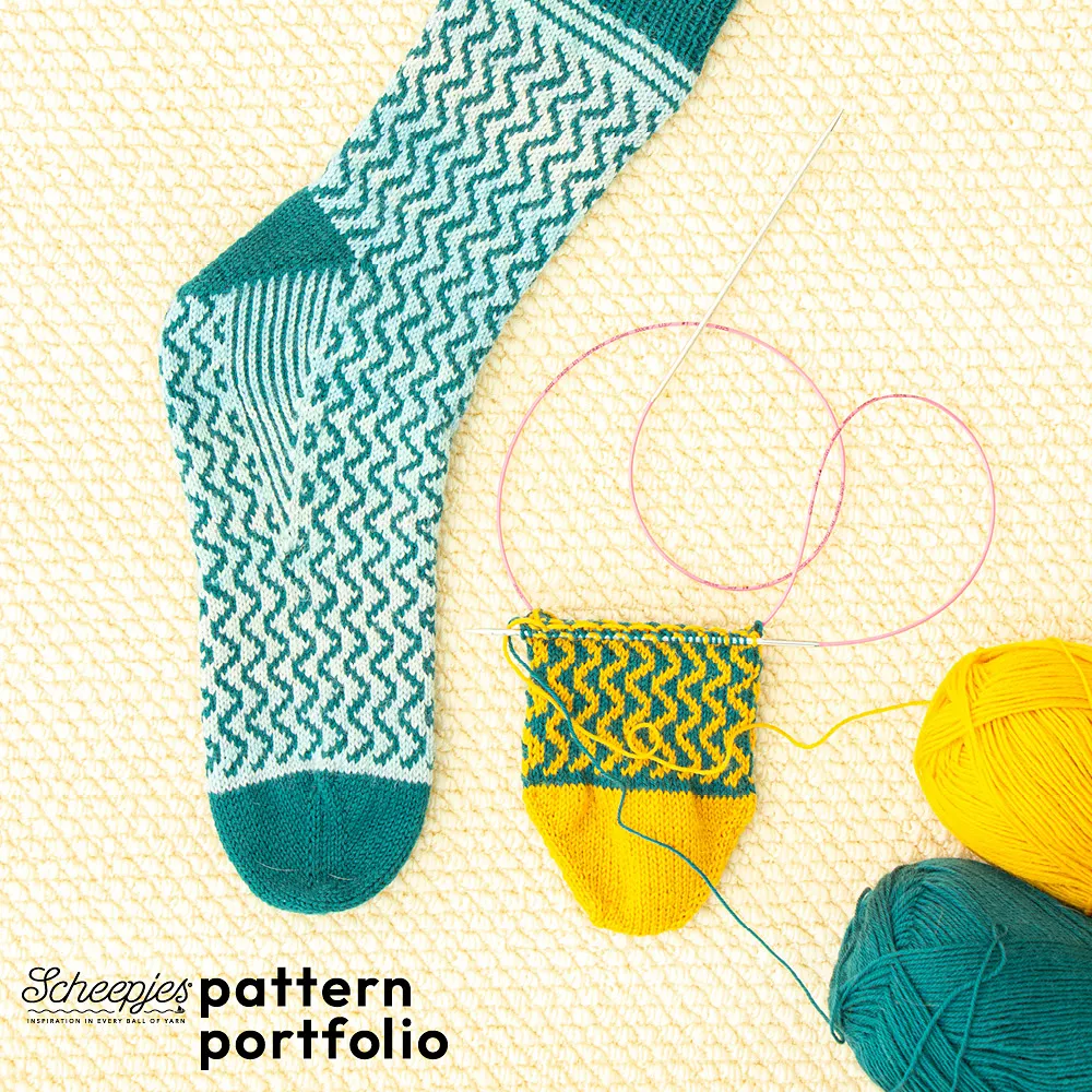 Lavender Zigzag Socks by Carmen Jorissen | Het Wolhuis Lavender Zigzag Socks by Carmen Jorissen | Het Wolhuis