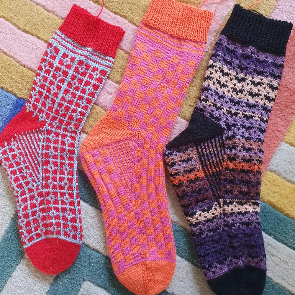 Pine Horizon Socks By Carmen Jorissen | Het Wolhuis Velvet Night Socks By Carmen Jorissen | Het Wolhuis