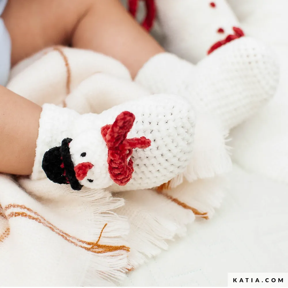 Katia - Sneeuwpop sokken voor baby`s van Sockirumi | Het Wolhuis Katia - Sneeuwpop sokken voor baby`s van Sockirumi | Het Wolhuis