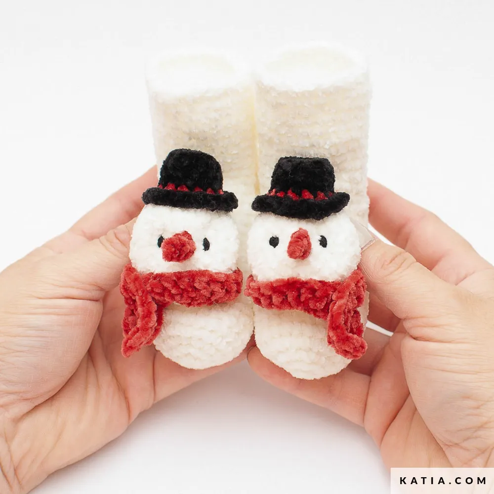 Katia - Sneeuwpop sokken voor baby`s van Sockirumi | Het Wolhuis Katia - Sneeuwpop sokken voor baby`s van Sockirumi | Het Wolhuis