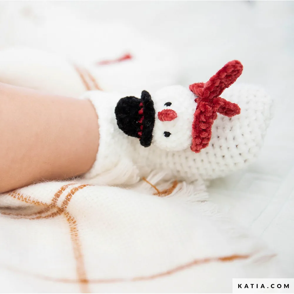 Katia - Sneeuwpop sokken voor baby`s van Sockirumi | Het Wolhuis Katia - Sneeuwpop sokken voor baby`s van Sockirumi | Het Wolhuis