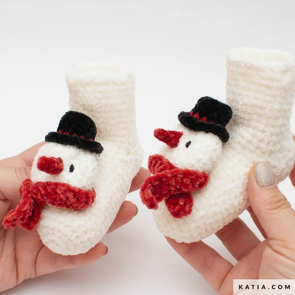 Katia - Sneeuwpop sokken voor baby`s van Sockirumi | Het Wolhuis Katia - Sneeuwpop sokken voor baby`s van Sockirumi | Het Wolhuis