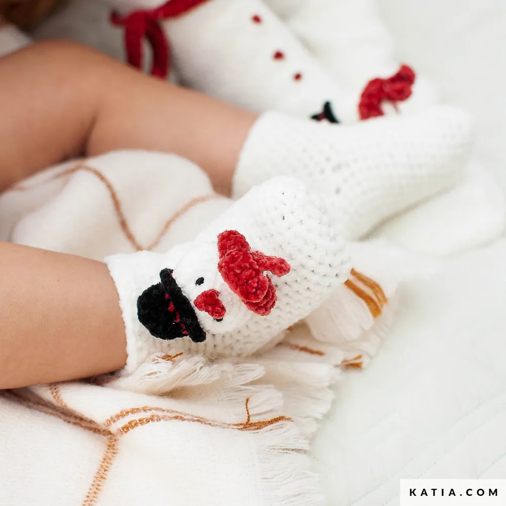 Katia - Sneeuwpop sokken voor baby`s van Sockirumi | Het Wolhuis Katia - Sneeuwpop sokken voor baby`s van Sockirumi | Het Wolhuis