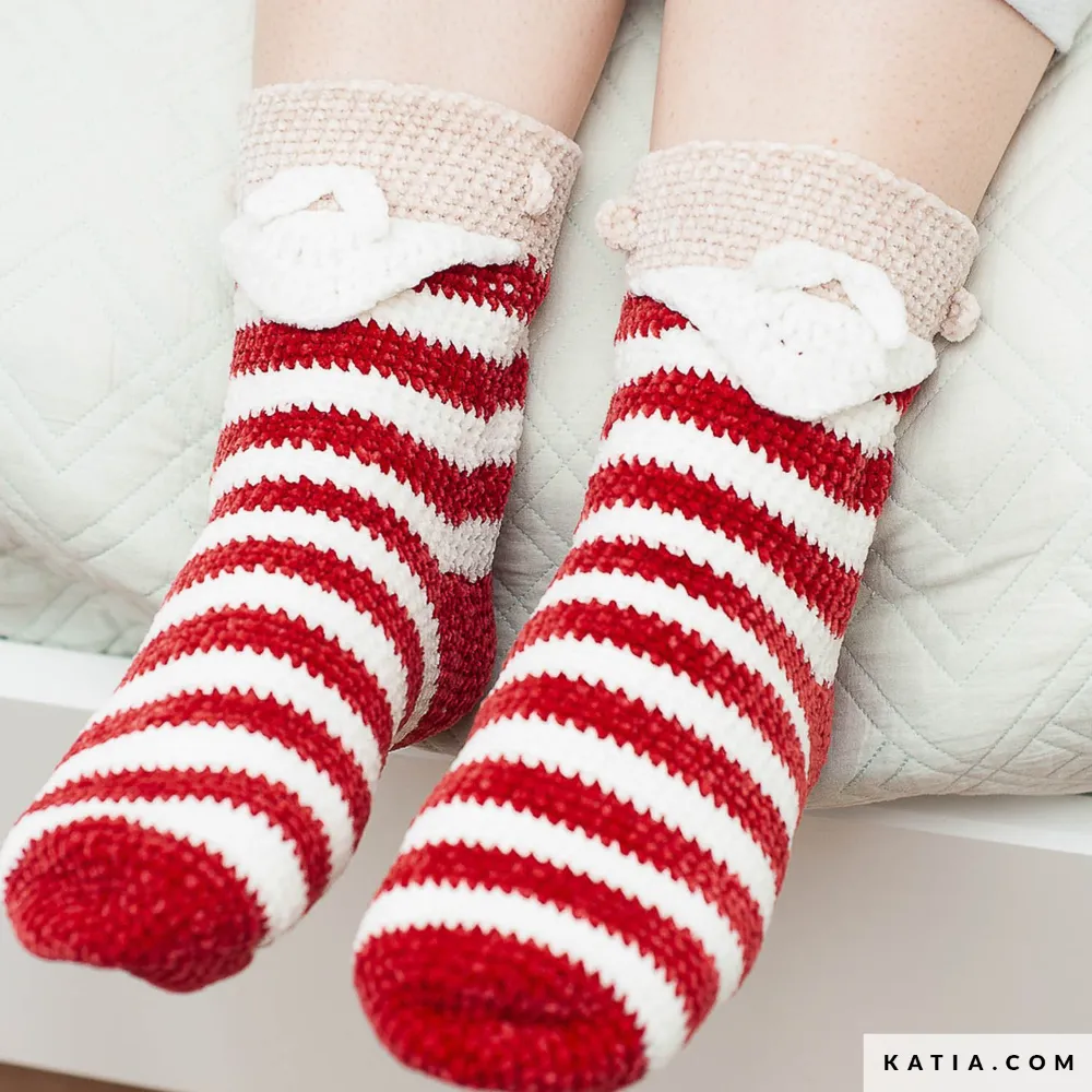 Katia - Kerstman sokken van Sockirumi | Het Wolhuis Katia - Kerstman sokken met Sockirumi | Het Wolhuis