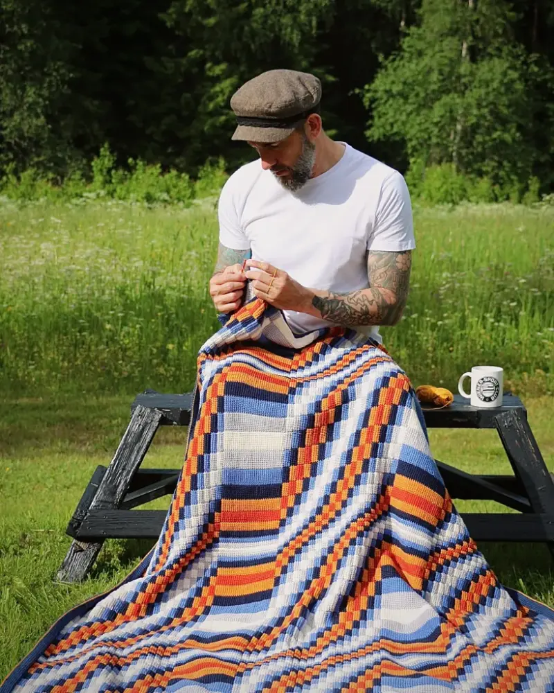The ”Hooked On A Feeling” blanket by Martin Up North | Het Wolhuis The ”Hooked On A Feeling” blanket by Martin Up North | Het Wolhuis