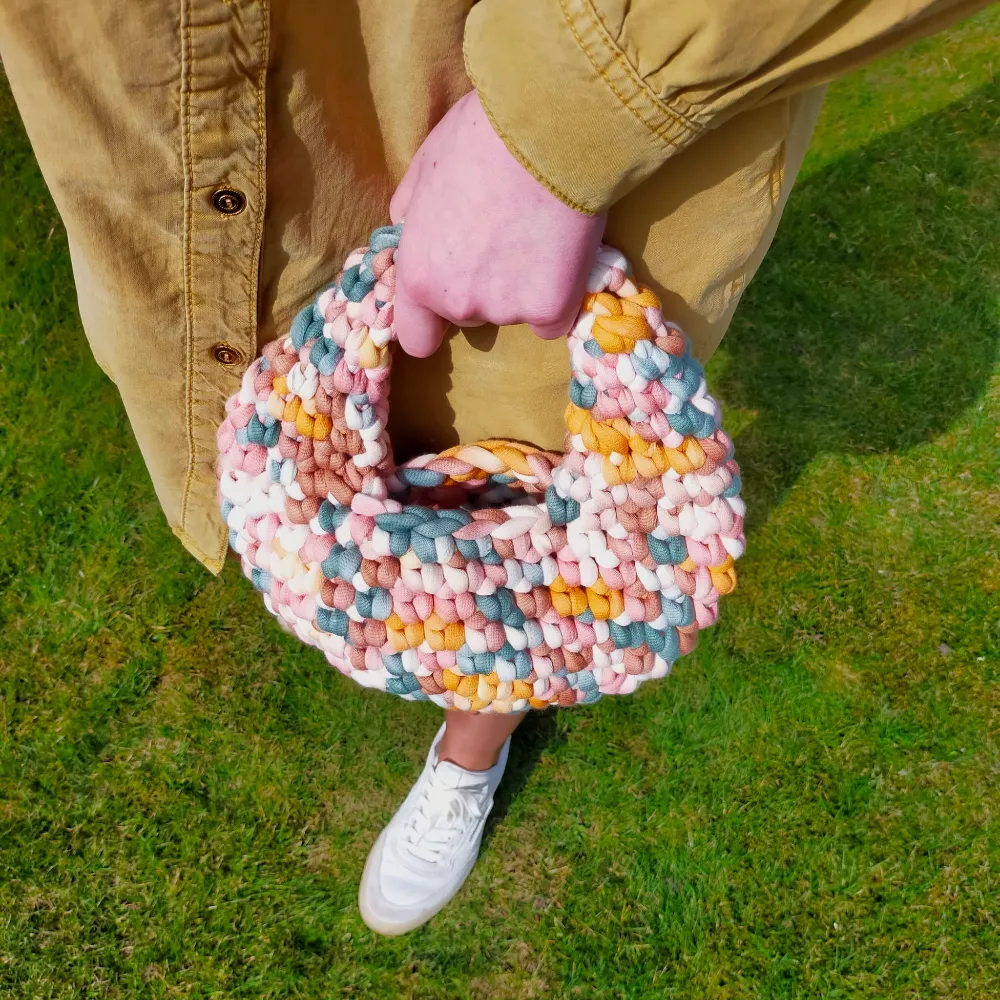 Gehaakte handtas van Wow Marshmallow | Het Wolhuis Gehaakte handtas van Katia WOW Marshmallow | Het Wolhuis