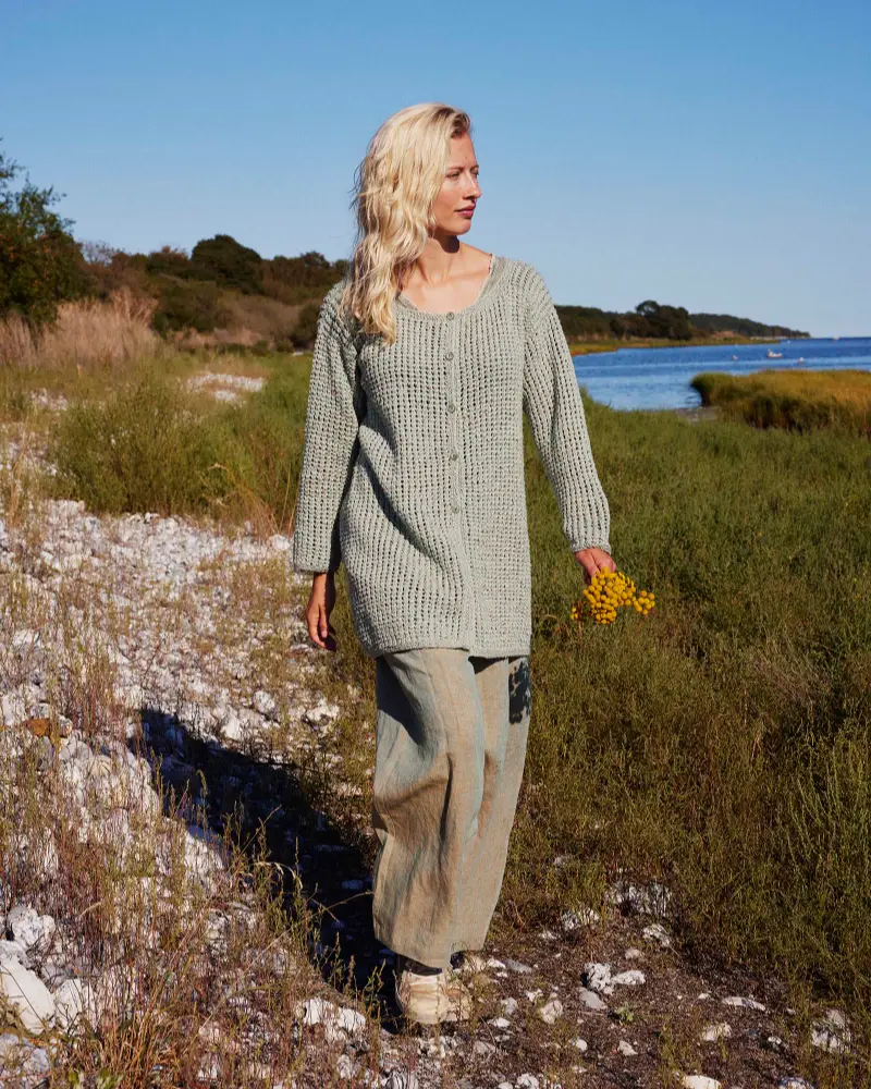 Lang Yarns - Vest Cassie - 90-06 | Het Wolhuis Lang Yarns - Vest Cassie - 90-06 | Het Wolhuis