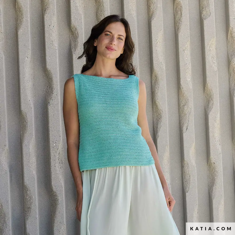 Katia - Gehaakte mouwloze top van Cotton Cashmere | Het Wolhuis Katia - Gehaakte mouwloze top van Cotton Cashmere | Het Wolhuis