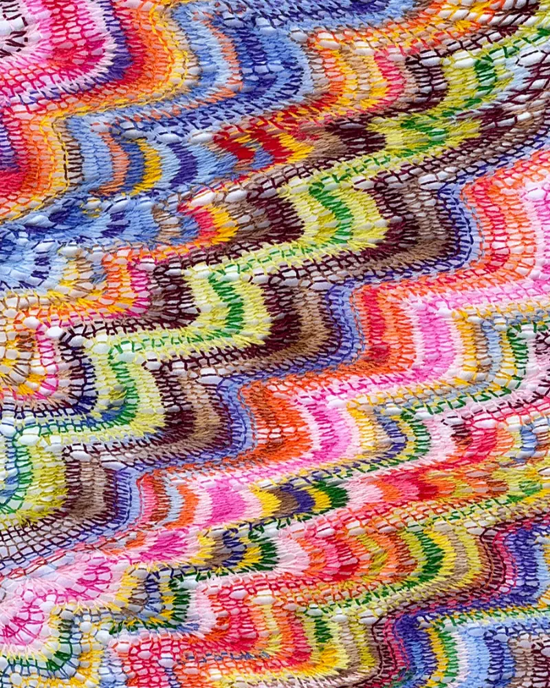 Fabulous Feathers by Kieran Foley | Het Wolhuis Fabulous Feathers sjaal by Kieran Foley | Het Wolhuis