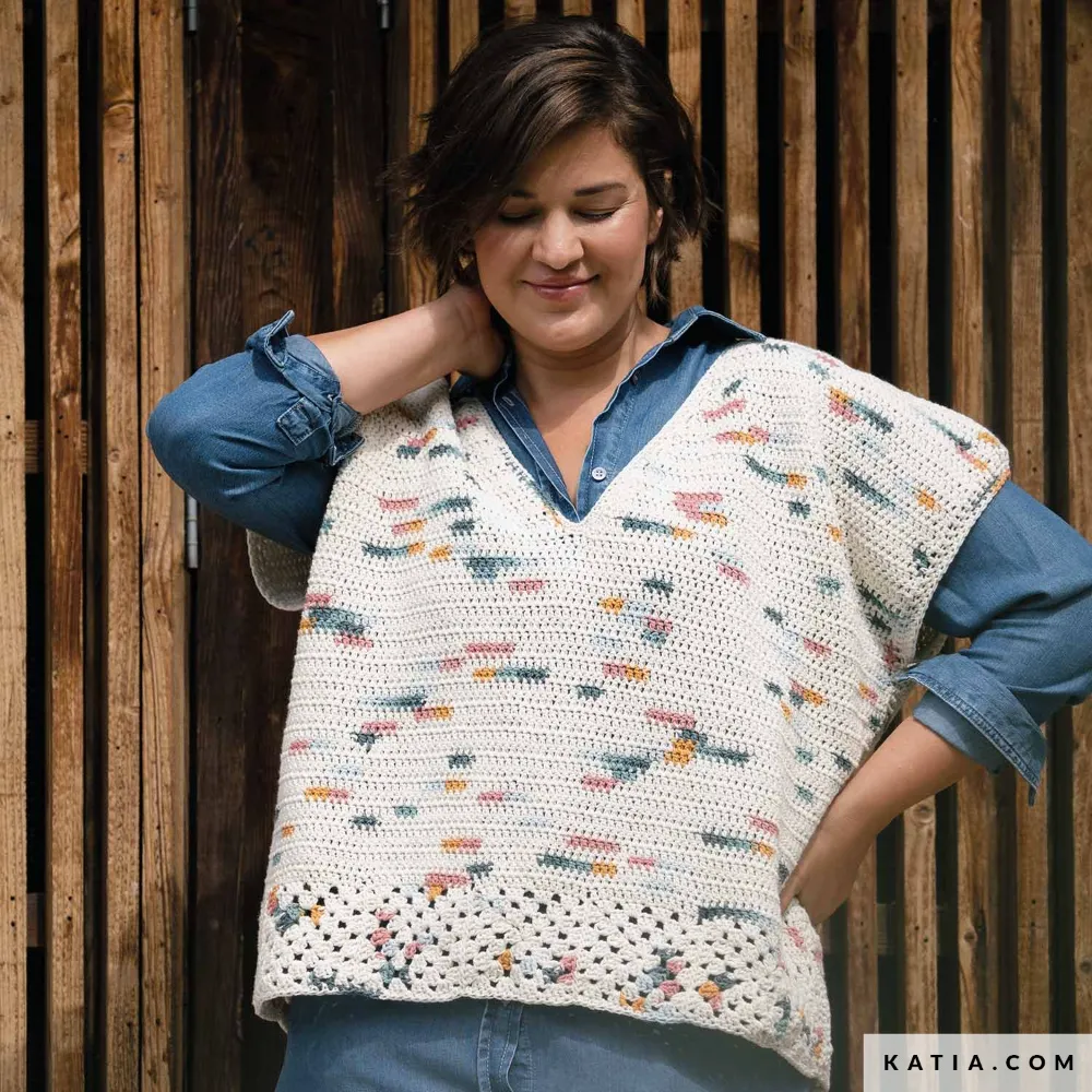 Katia - Granny square gilet van Crayon - 123-09 | Het Wolhuis Katia - Granny square gilet van Crayon - 123-09 | Het Wolhuis