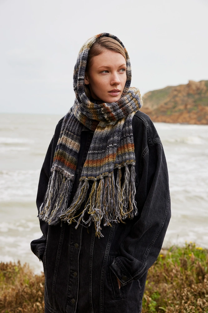 Lang Yarns - Sjaal Earla - 100-01 | Het Wolhuis Lang Yarns - Sjaal Earla - 100-01 | Het Wolhuis