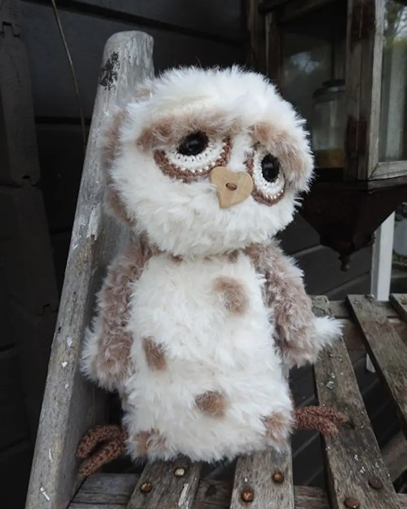 Funny Furry Owl Soft lichtbruin | Het Wolhuis Funny Furry Owl Soft lichtbruin | Het Wolhuis