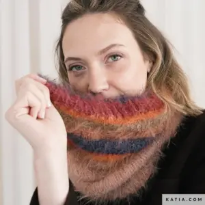 Katia - Colsjaal met rondbreinaalden in Fur Moda 100 | Het Wolhuis
