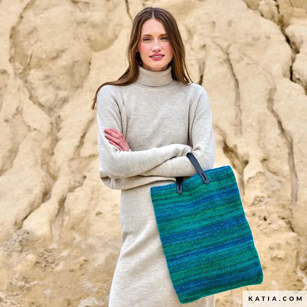 Katia - Gevilte totebag van Azteca Felting Wool | Het Wolhuis Katia - Gevilte totebag van Azteca Felting Wool | Het Wolhuis