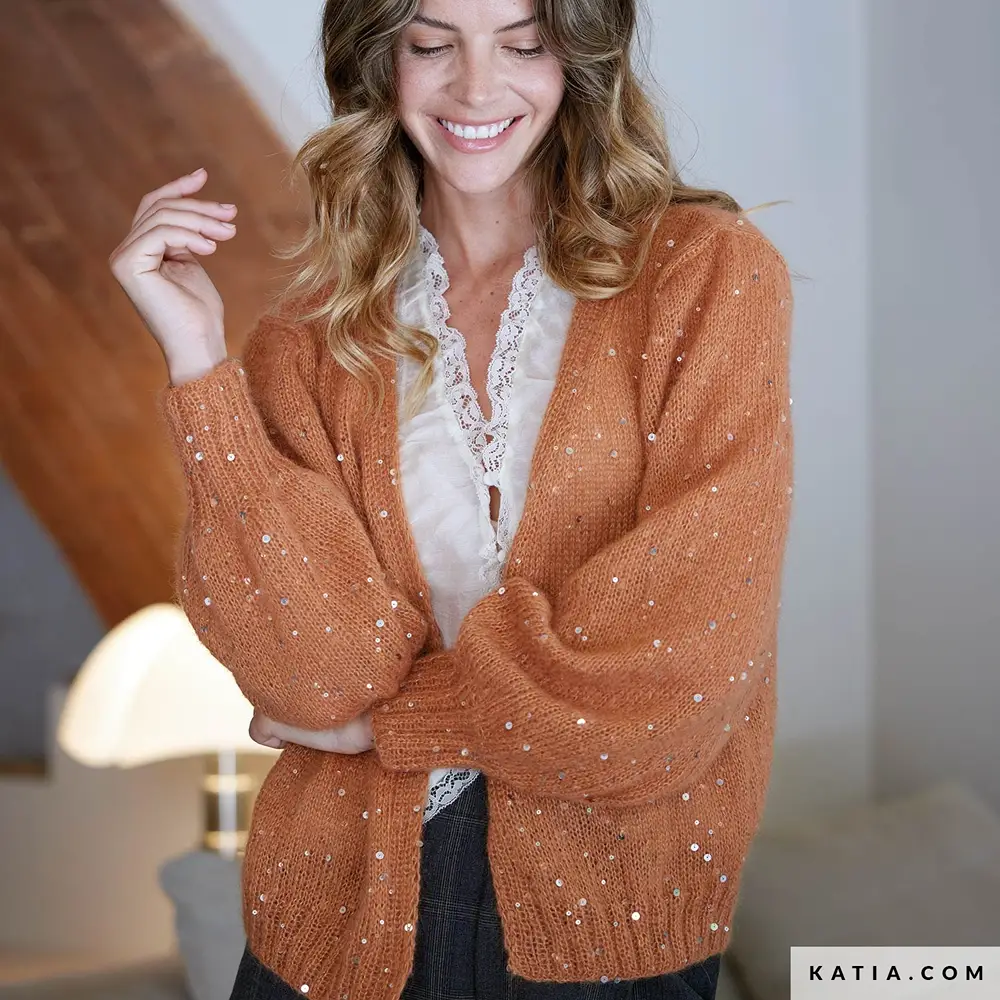 Katia - Vest van Silky Mohair Pailletes | Het Wolhuis Katia - Vest van Silky Mohair Pailletes | Het Wolhuis
