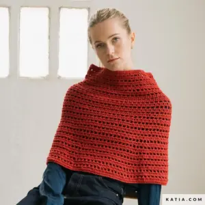 Katia - Gehaakte korte cape van Merino Aran | Het Wolhuis