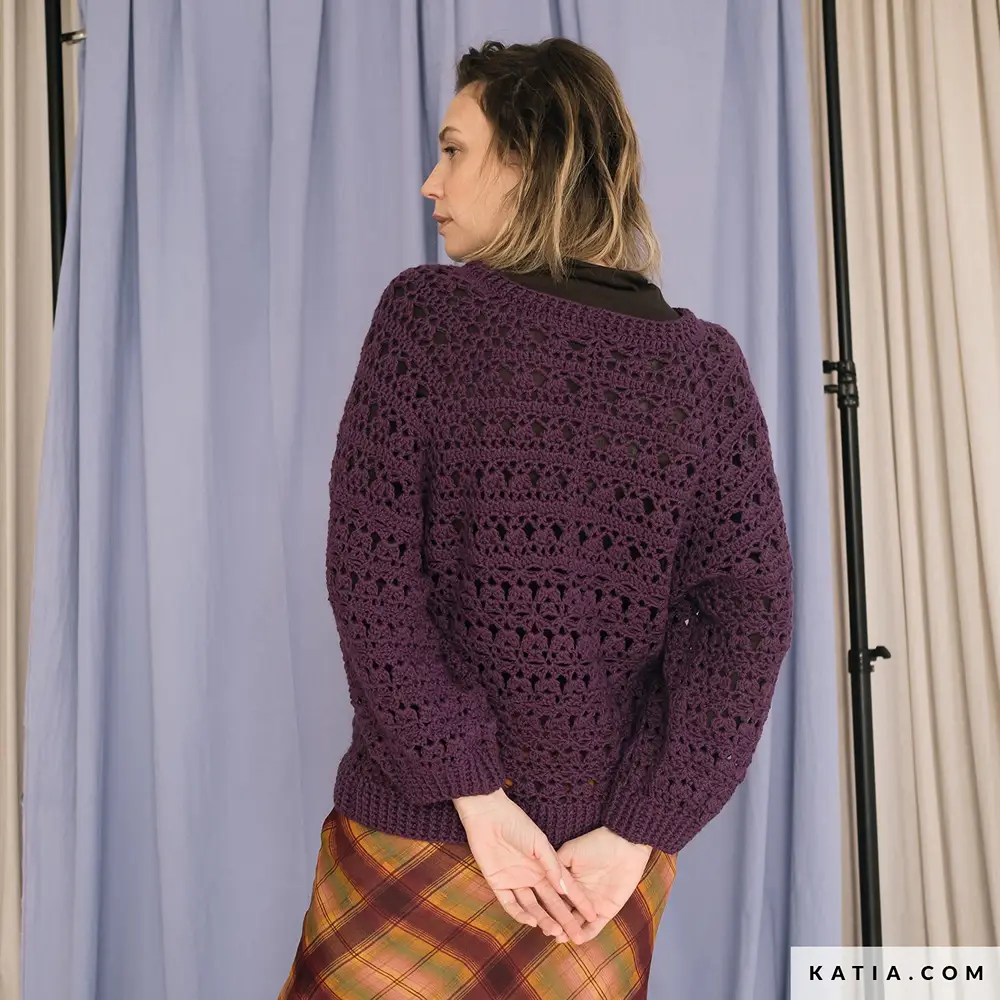 Katia - Gehaakte top-down trui Basic Merino | Het Wolhuis Katia - Gehaakte top-down trui Basic Merino | Het Wolhuis