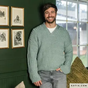 Katia - Herentrui met v-hals van Merino Aran - 2-17 | Het Wolhuis