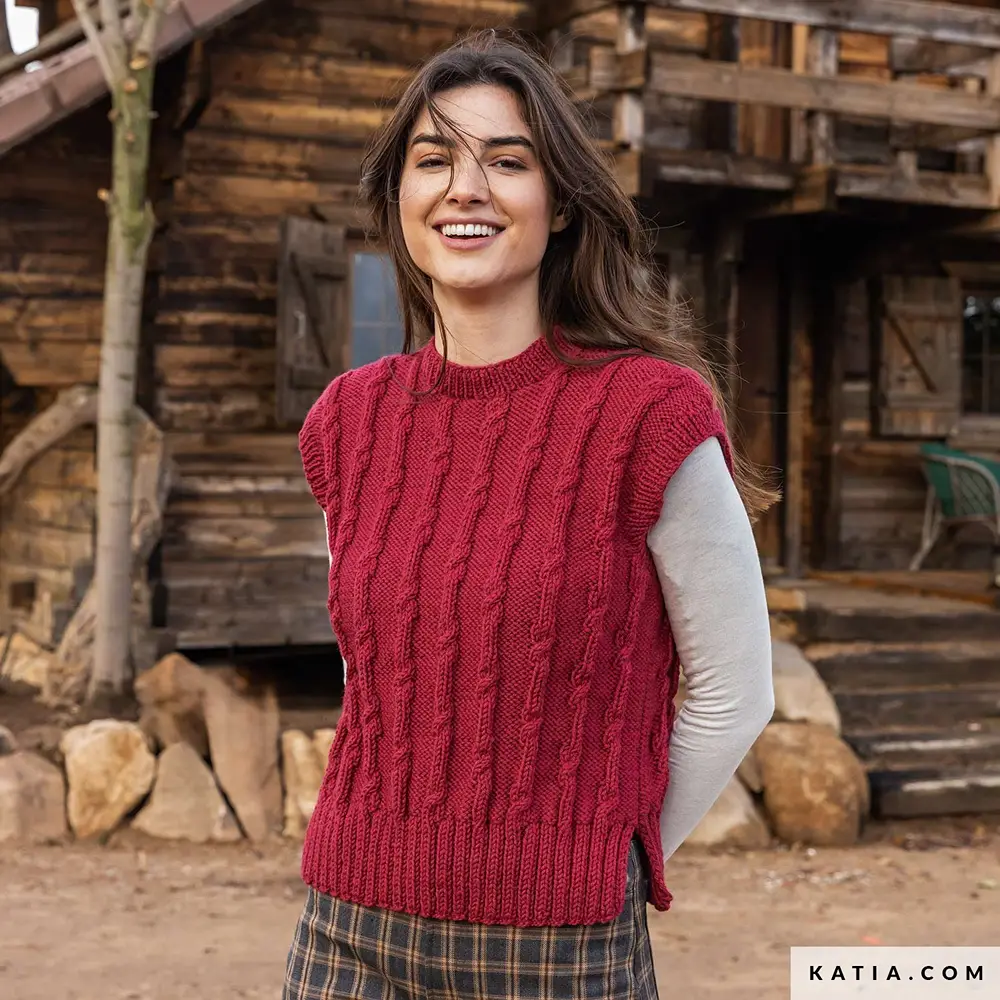 Katia - Spencer met kabels van Merino Aran - 2-25 | Het Wolhuis Katia - Spencer met kabels van Merino Aran - 2-25 | Het Wolhuis