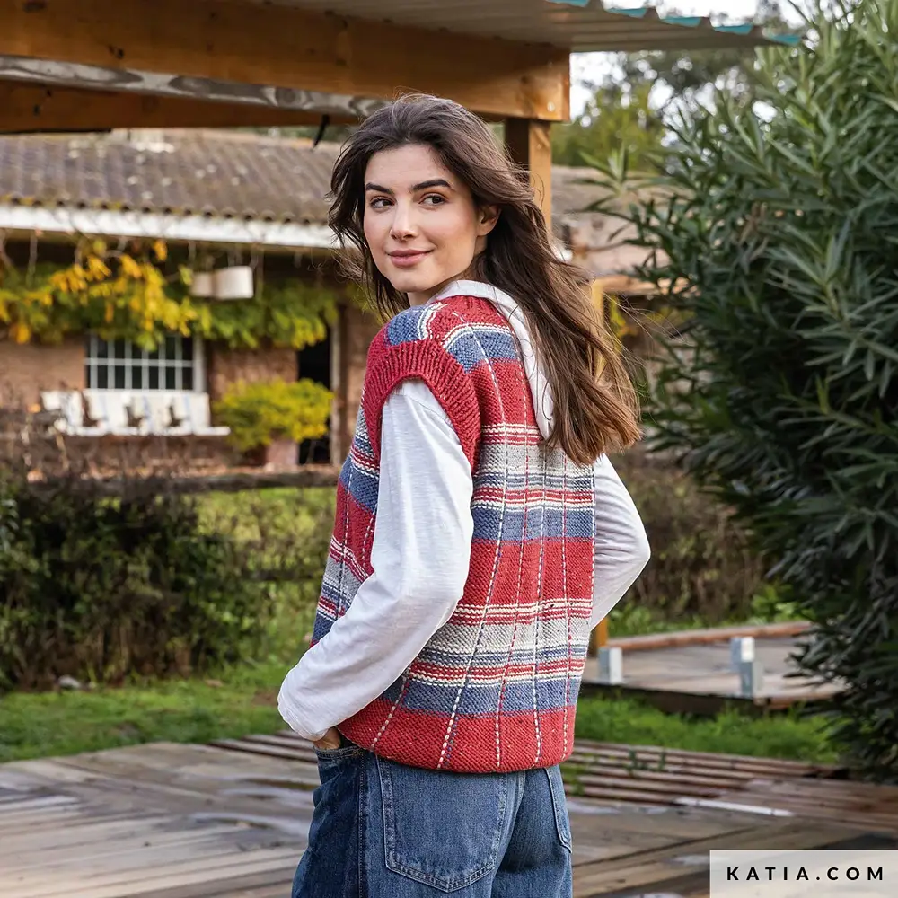 Katia - Geruite spencer van Merino Tweed | Het Wolhuis Katia - Geruite spencer van Merino Tweed | Het Wolhuis