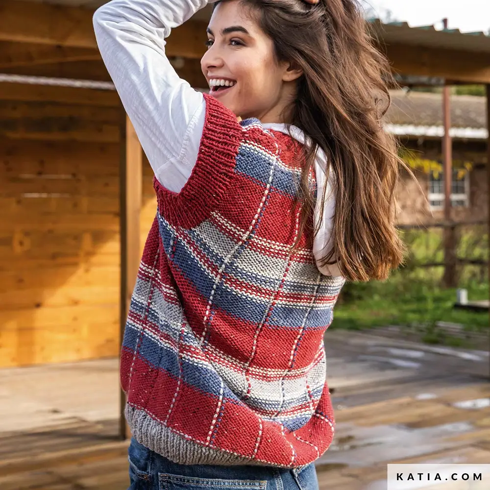 Katia - Geruite spencer van Merino Tweed | Het Wolhuis Katia - Geruite spencer van Merino Tweed | Het Wolhuis